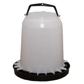 Műanyag itató 5 L GARDEN