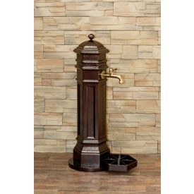 Pisa álló kút vödörtartóval, kalapácslakk bronz 